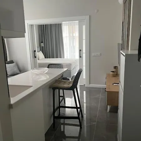Camelia 2 Beautiful 1+1 On Cleopatra Appartement