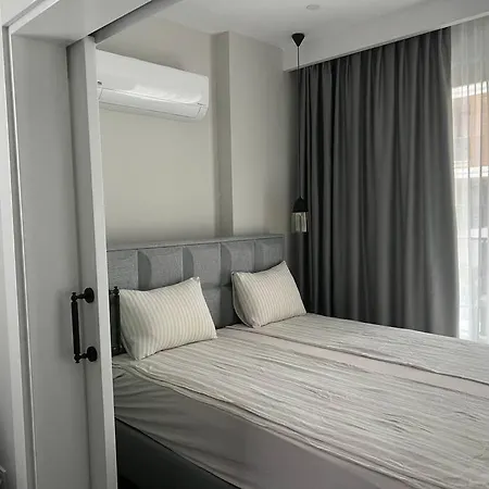 Camelia 2 Beautiful 1+1 On Cleopatra 아파트