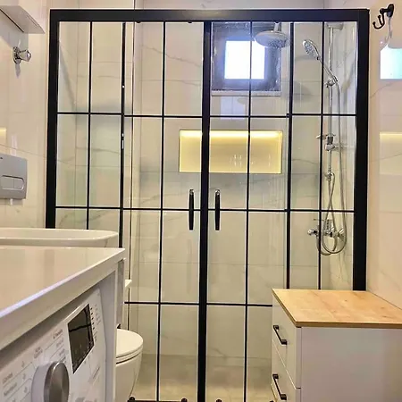 Camelia 2 Beautiful 1+1 On Cleopatra アパート *